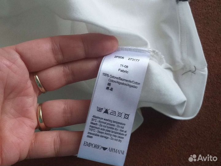 Футболка новая бренд armani