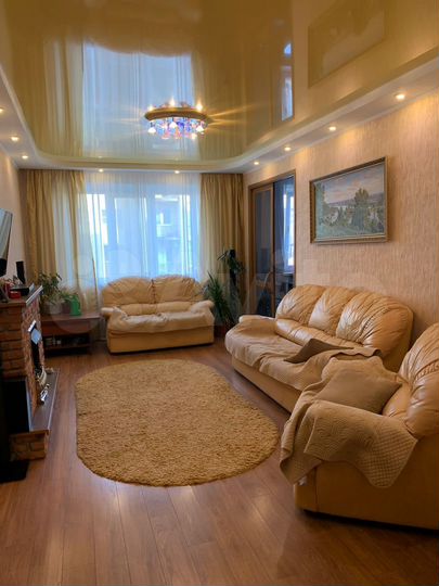 4-к. квартира, 87,2 м², 3/10 эт.