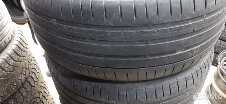 Pirelli P Zero 275/35 R22