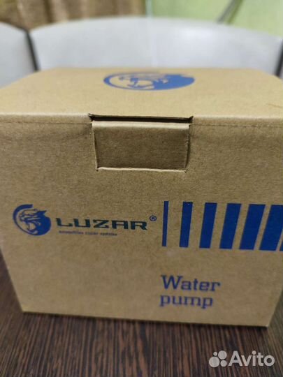 Водяной насос (помпа) для Peugeot 308 (EP6)