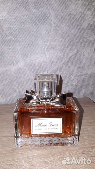 Парфюмерная вода miss dior absolutely blooming