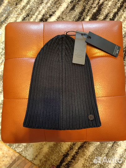 Шапка вязаная унисекс. Новые