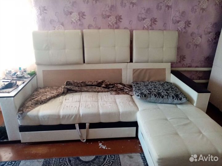 Угловой диван бу