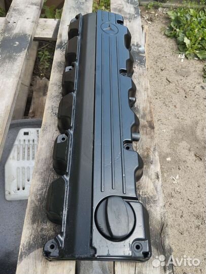 Клапанная крышка М103 мерседес