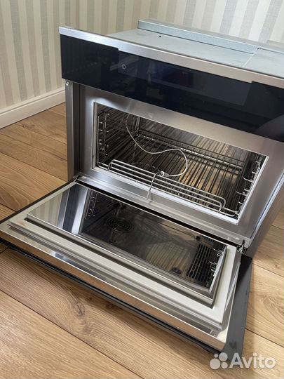 Встраиваемый шкаф шоковой заморозки Electrolux