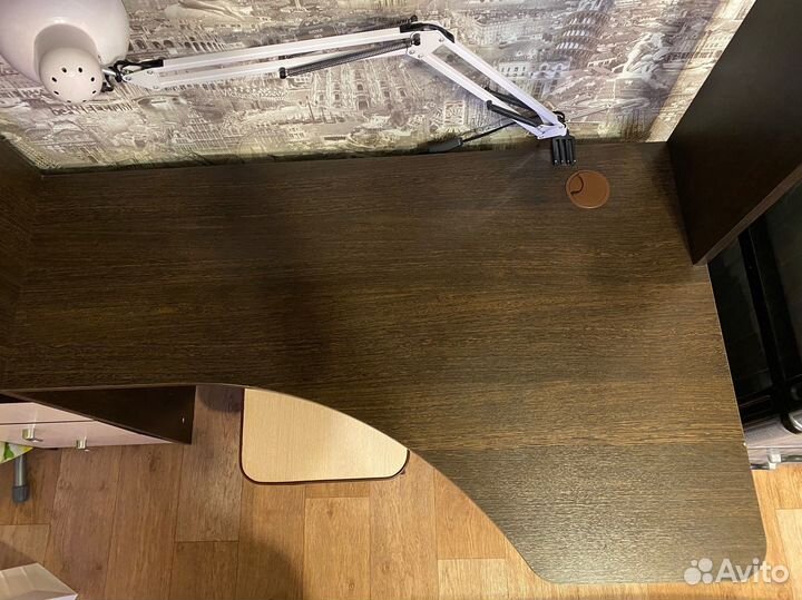 Компьютерный стол