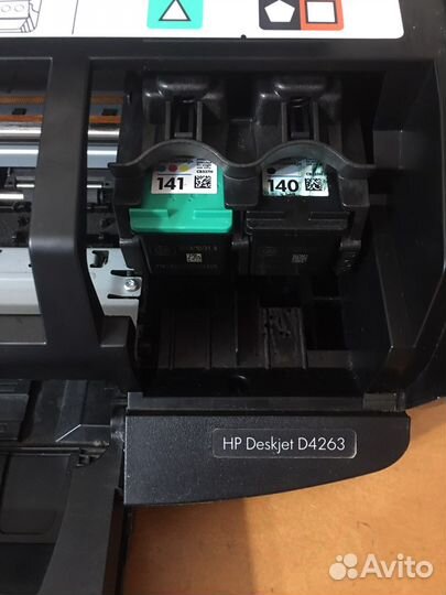 Цветной принтер HP Deskjet D4263