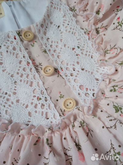 Платье для девочки из батиста