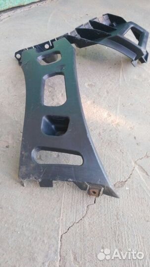 Кронштейн бампера задний левый Citroen C4 picasso