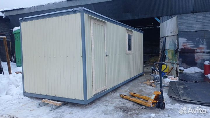 Модульный домик из блок контейнеров