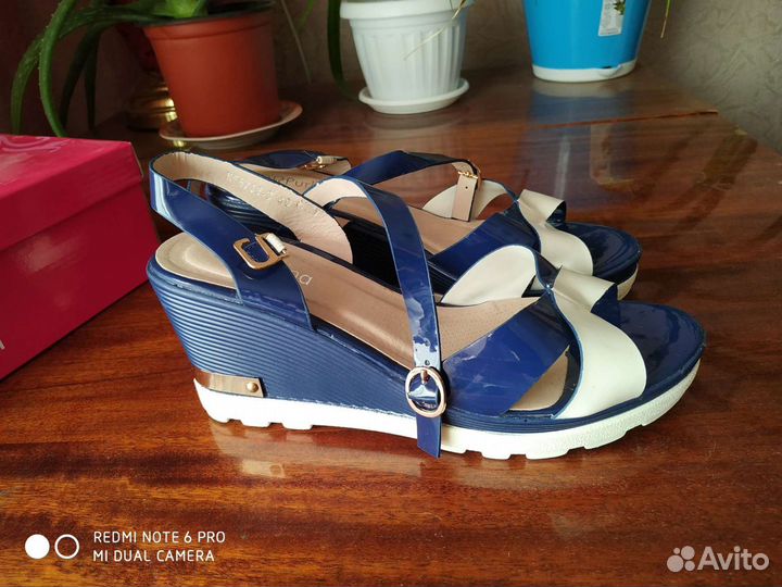 Босоножки женские 40 размер новые
