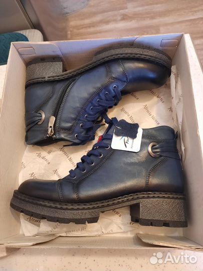 Ботинки женские зимние 38 размера новые