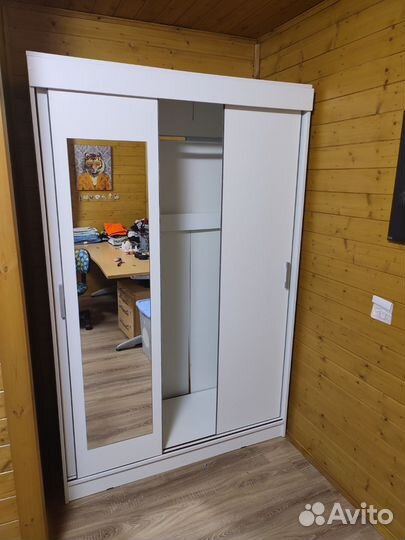 Шкаф купе с зеркалом бу белый