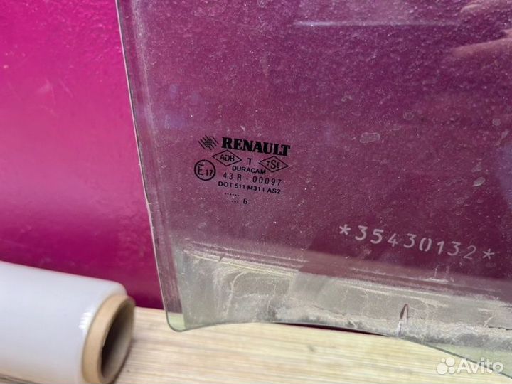 Стекло двери заднее правое Renault Megane 2