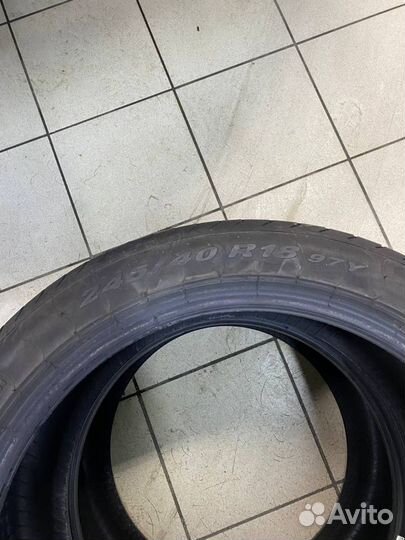 Pirelli P Zero 245/40 R18 и 265/35 R18 Y