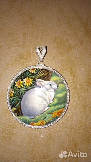 Кулоны.Ростовская финифть