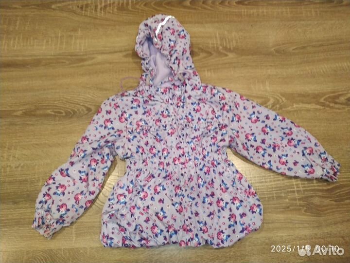 Детская ветровка и весенняя куртка