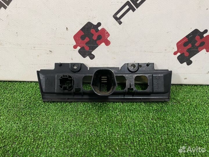 Рамка центральной консоли Ford focus 2