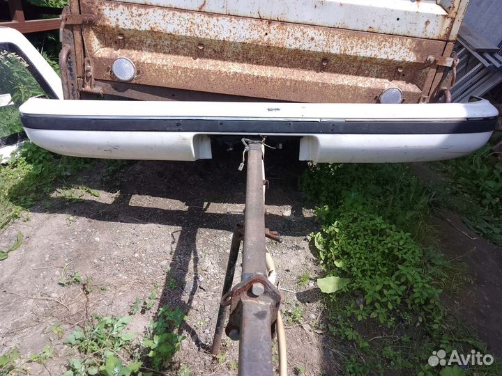 Бампер задний на кресту