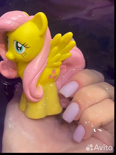 Модель на маникюр