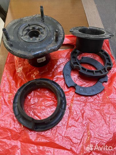 Опора передней стойки ML 350 164 2008-2011