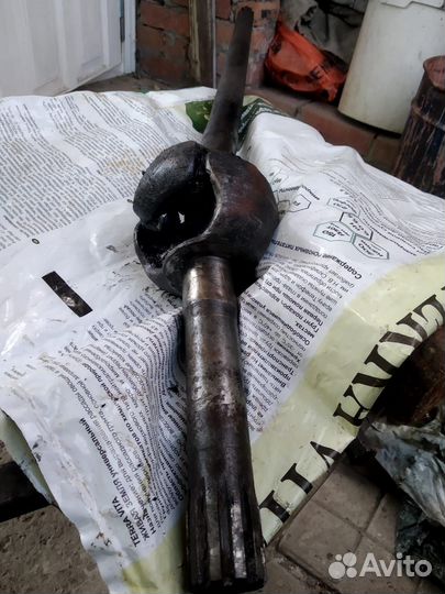 Полуось поворотного кулака УАЗ