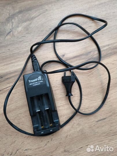 Зарядка для аккумуляторных батареек