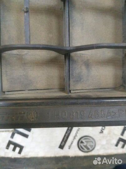 Решетка вентиляционная Skoda Octavia tour