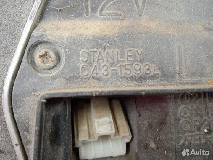 Фонарь задний задний левый Mitsubishi Galant 7