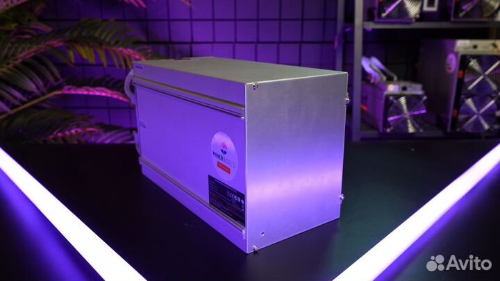 Майнер Antminer S21+ hydro 395 TH новый