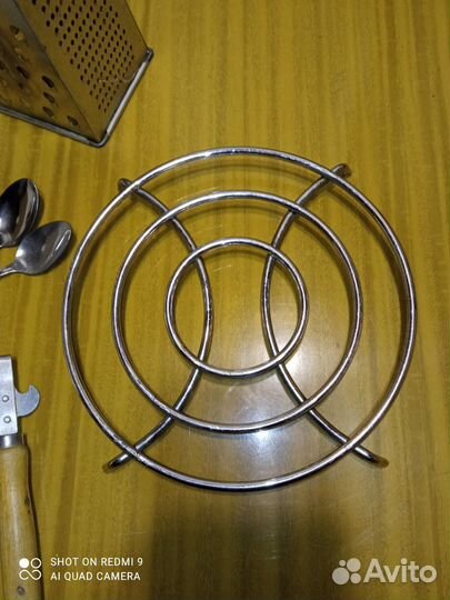 Ложки,половник, терка, открывашка, подставка