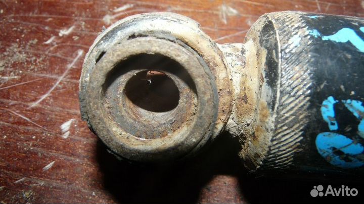 Амортизатор Hyundai Solaris 553001R500