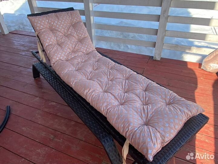 Подушки для садовой и уличной мебели в наличии