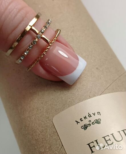 Маникюр/наращивание ногтей