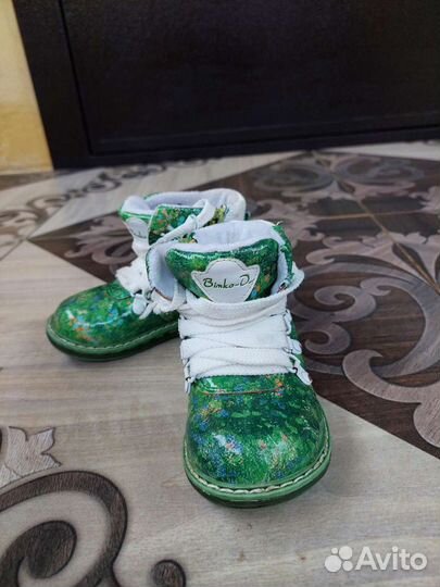 Ботинки для девочки