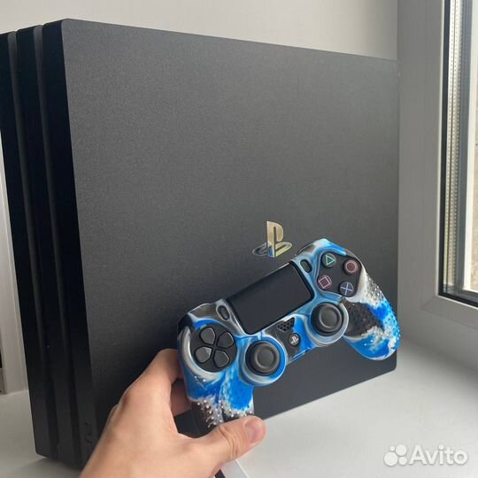Sony PlayStation 4 / PRO / 1000GB + коробка