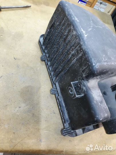 Мазда крышка воздушного фильтра mazda 12-22