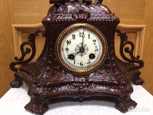 Часы каминные «Богиня музыки». Старинные