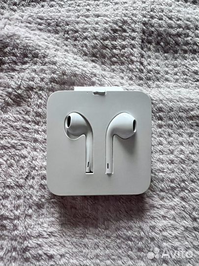 Наушники apple