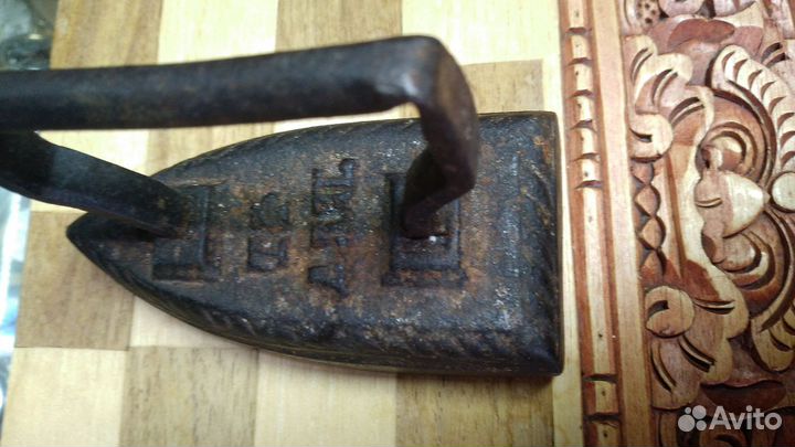 Дореволюционые старинный маленький утюг редкий