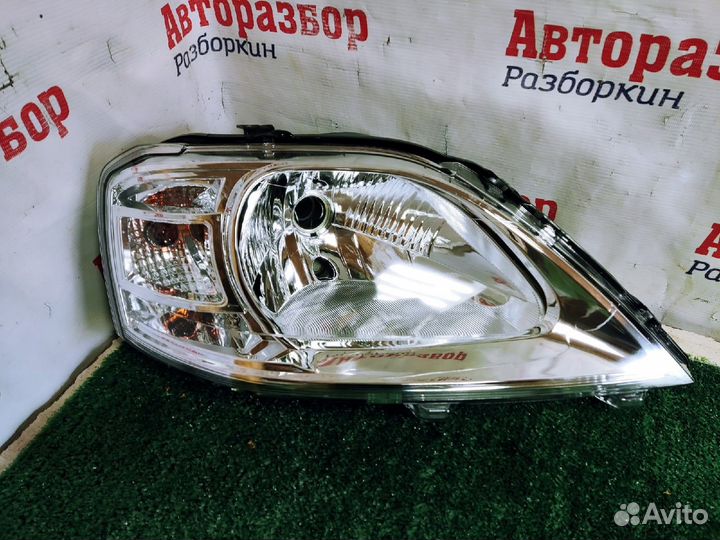 Фара правая Лада Ларгус