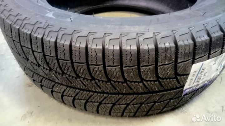 Michelin X-Ice 3 245/45 R19 102H