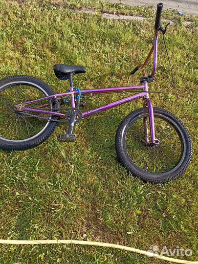 Трюковой велосипед BMX