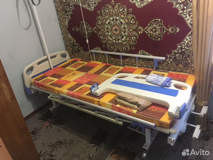 Кровать медицинская