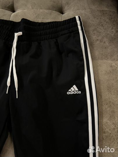 Спортивные штаны adidas