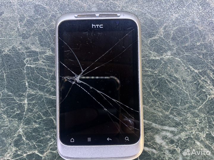 Телефон HTC Wildfire S