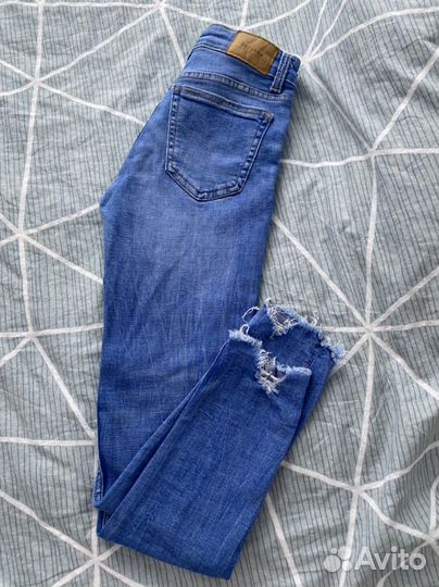Джинсы пакетом 40-42