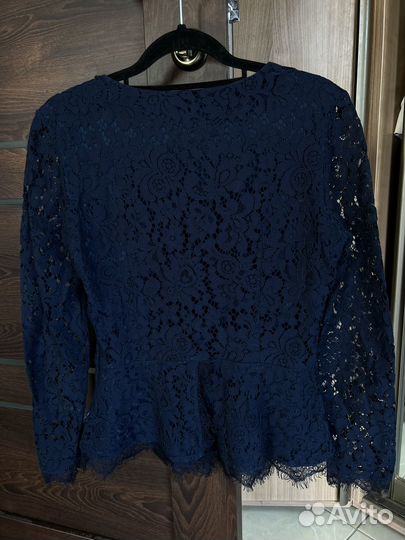 Блузка Zolla синяя с кружевом