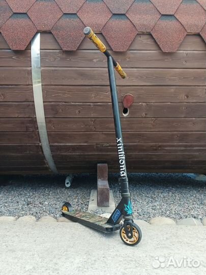 Трюковой самокат