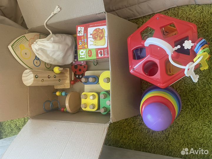 Развивающие игрушки пакетом